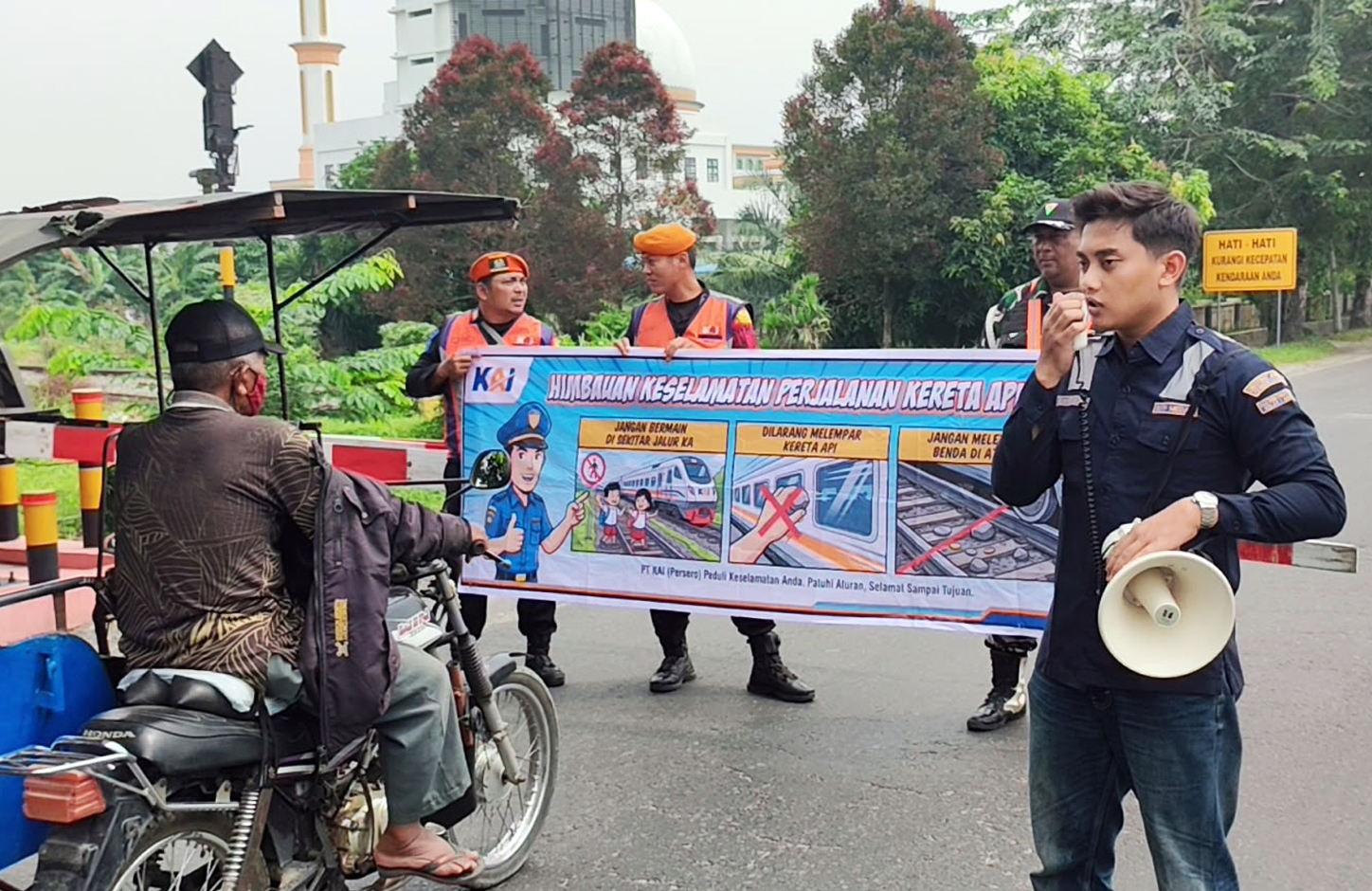 Sosialisasi Keselamatan di Perlintasan Sebidang Kisaran